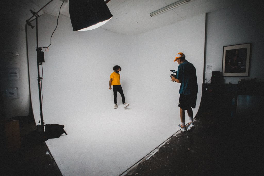 9 Studio Photography Tips and Tricks to Nail your Photoshoot